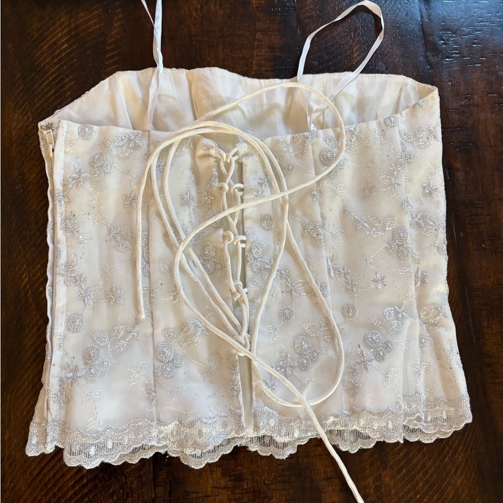 Vintage Blondie Nights White & Silver Lace Embroidered Corset Top, Size 5 - Picture 3 of 9